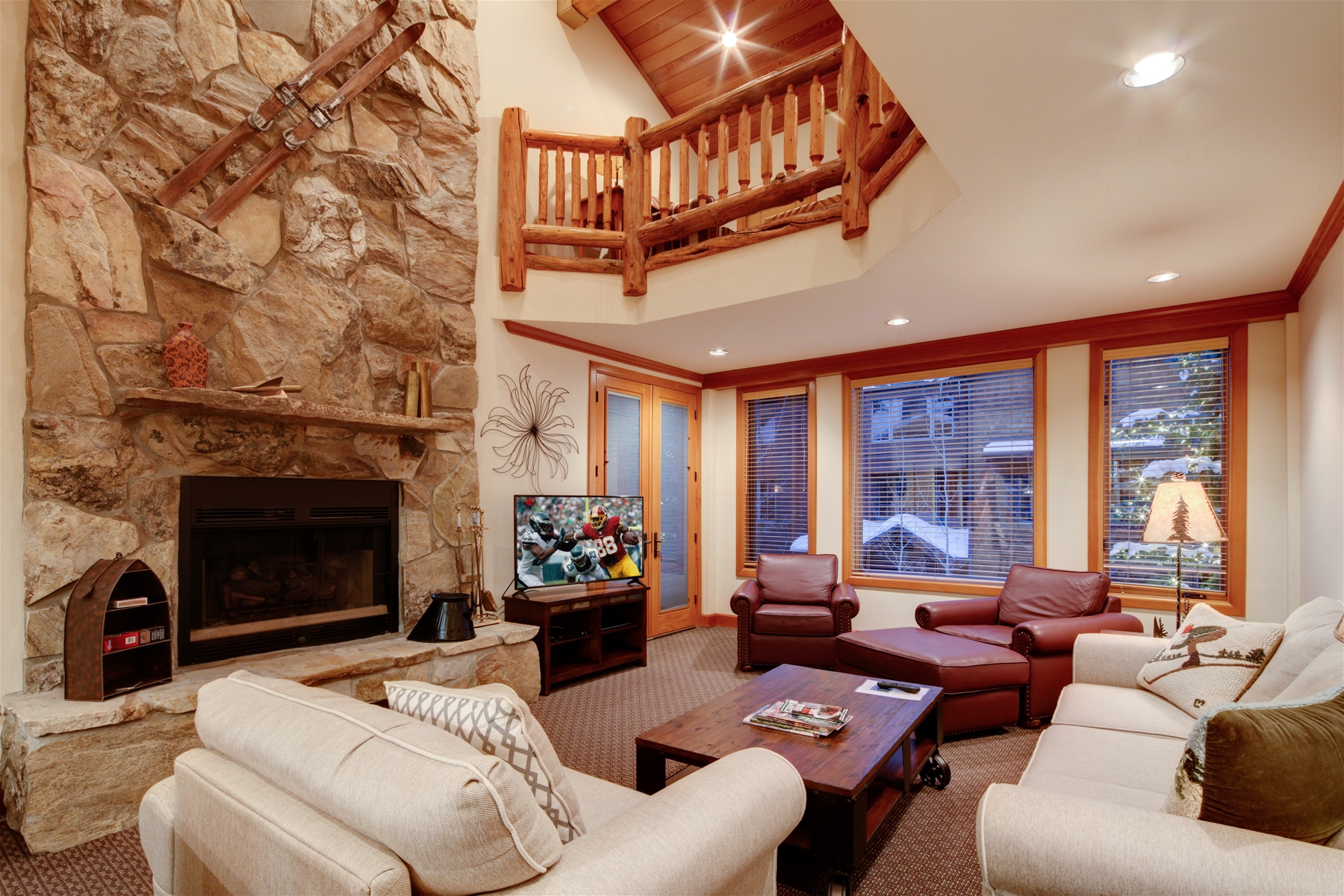 Silver Lake Accommodations Rental Living Room